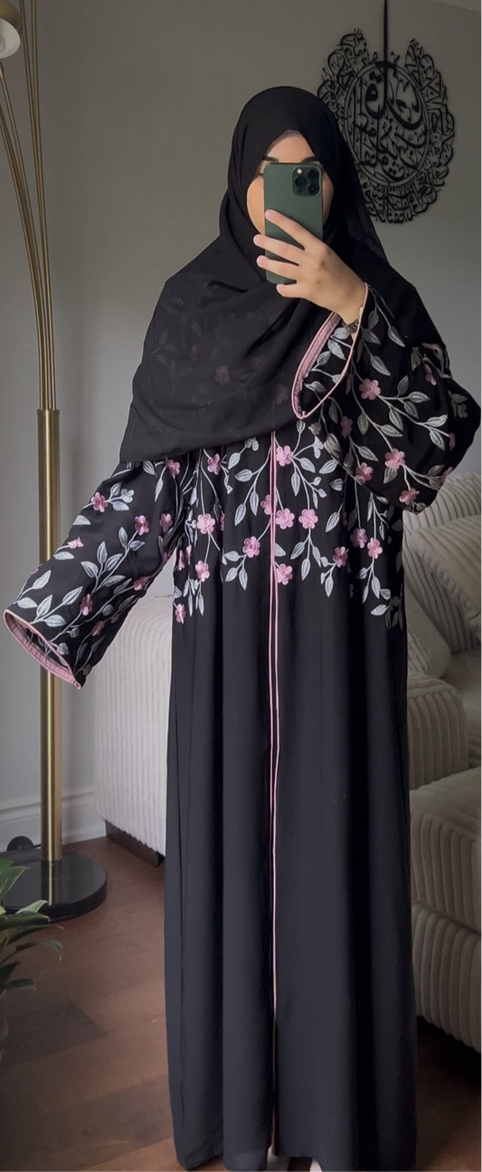 Yasmeen Abaya