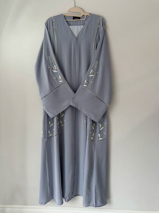 Noor Abaya