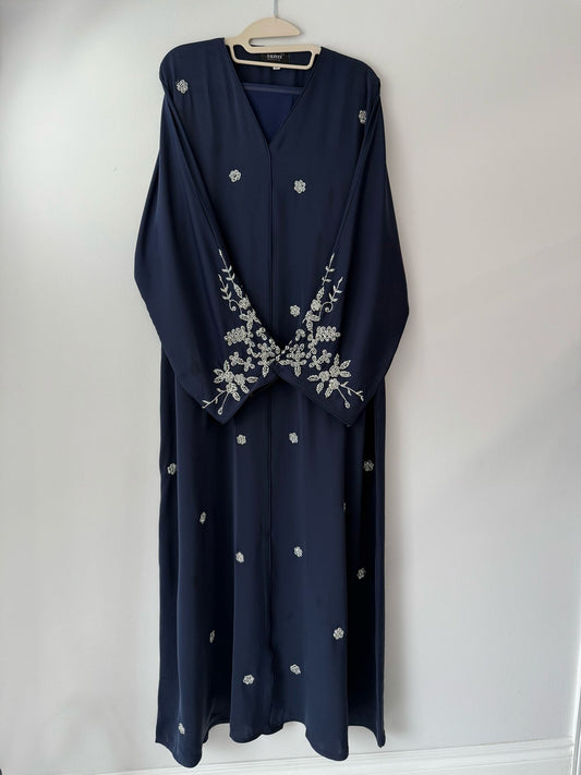 Thuraya Abaya