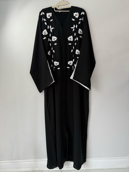 Zaina Abaya