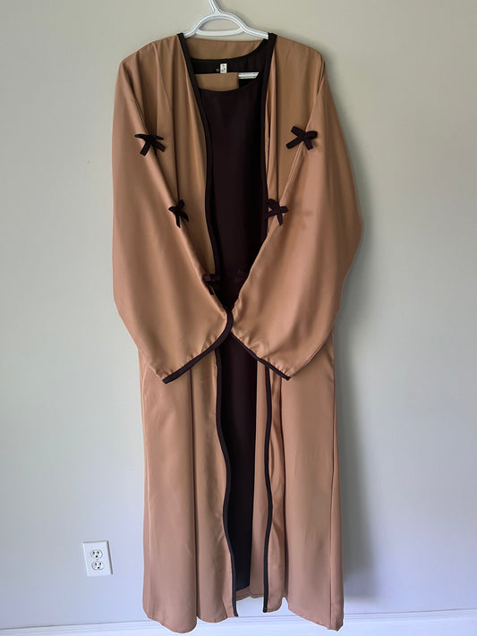 Hala Abaya